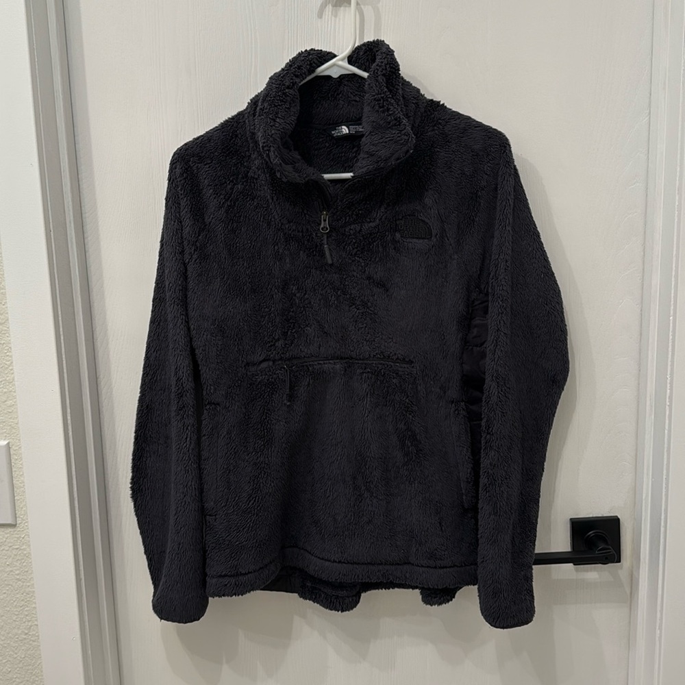 North Face women’s quarter zip pullover